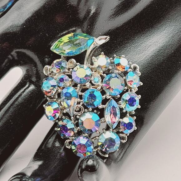 Vintage Lisner Blue Aurora Borealis Fruit Brooch - Picture 10 of 10